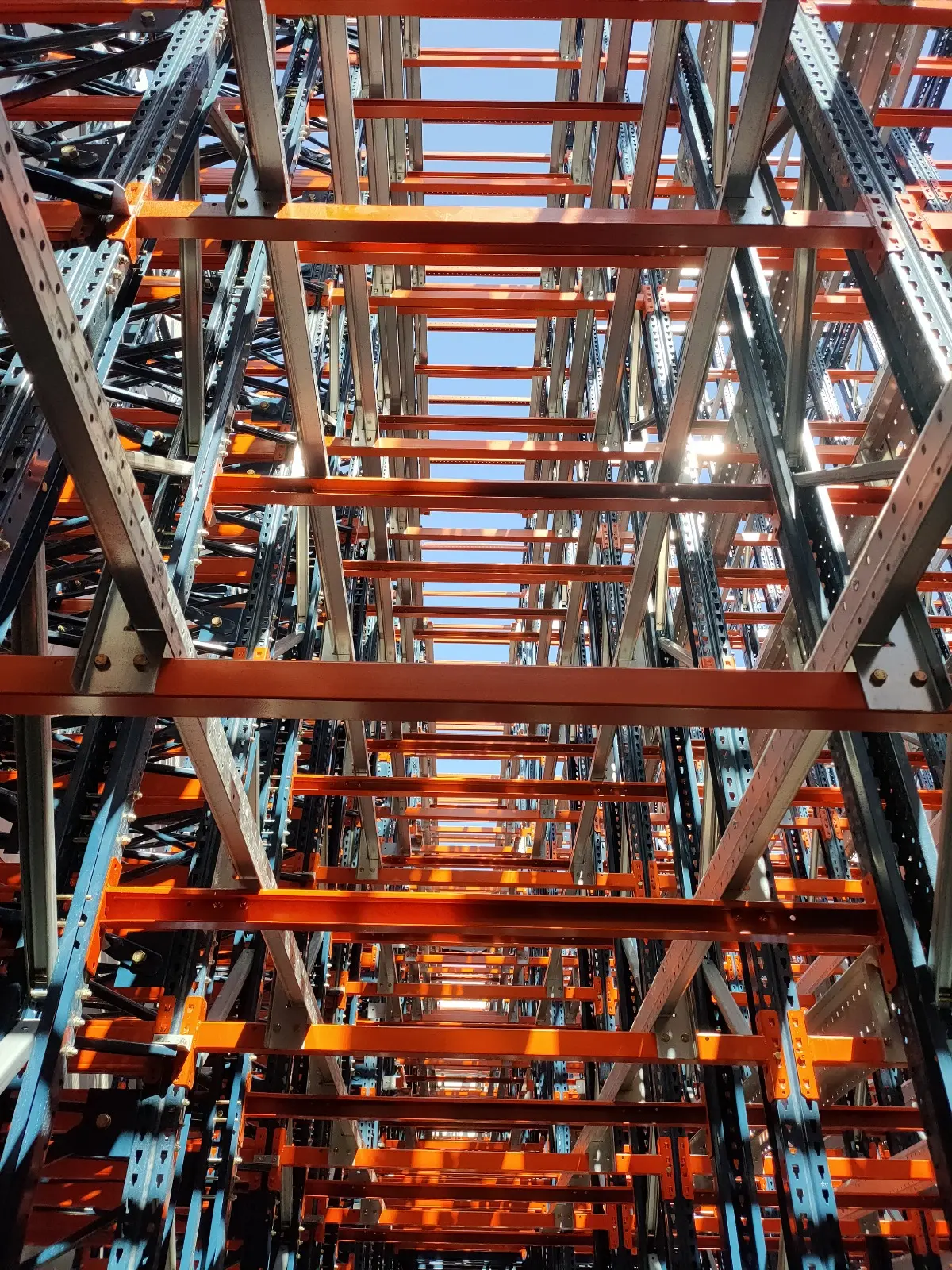 scaffalatura_industriale_arancione